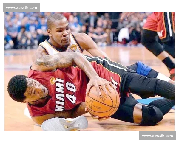 篮球比赛胜负决定因素探讨：战术布局 球员状态 裁判判罚及心理因素的综合影响